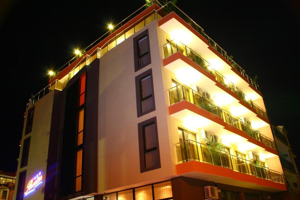 Hotel Rusalka 키텐 외부 사진